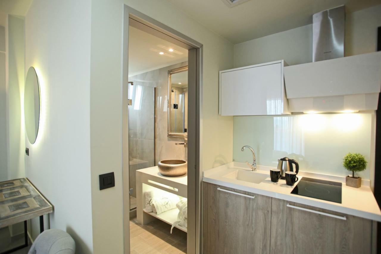 Athinais Luxury Apartments 하니오티 외부 사진