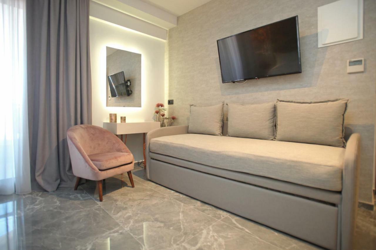 Athinais Luxury Apartments 하니오티 외부 사진