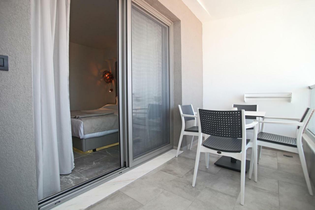 Athinais Luxury Apartments 하니오티 외부 사진